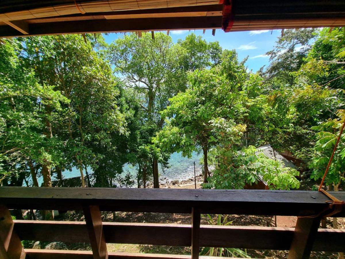 Treetop Guesthouse And Bungalows サバン エクステリア 写真