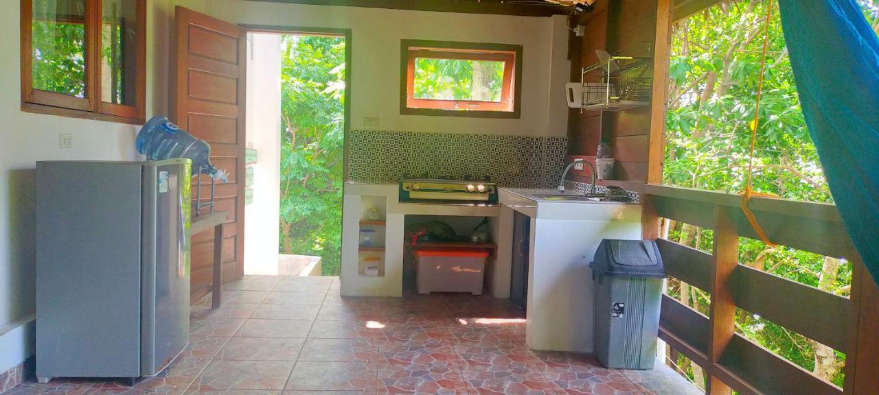 Treetop Guesthouse And Bungalows サバン エクステリア 写真