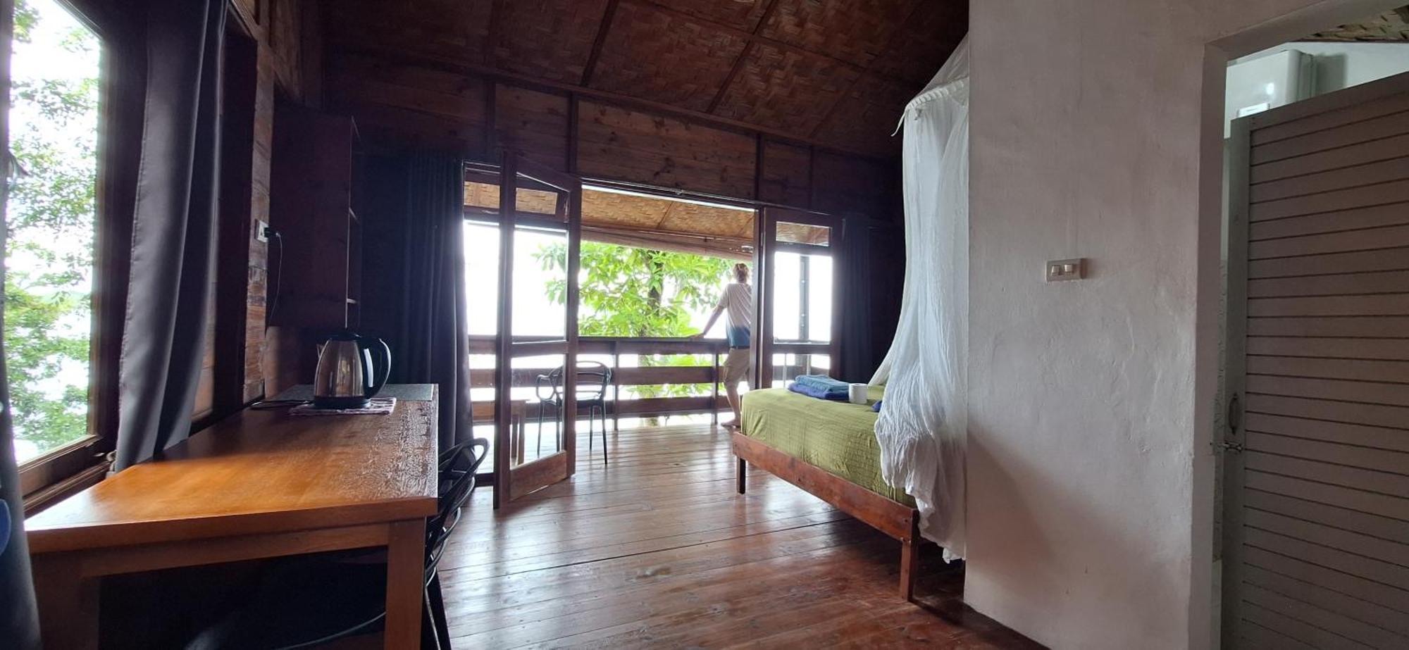 Treetop Guesthouse And Bungalows サバン エクステリア 写真